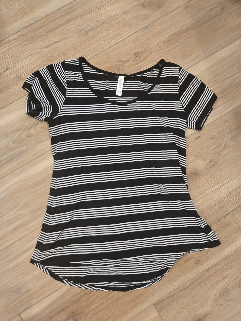 LuLaRoe Black and White Striped Short Sleeve Tee - Size Small